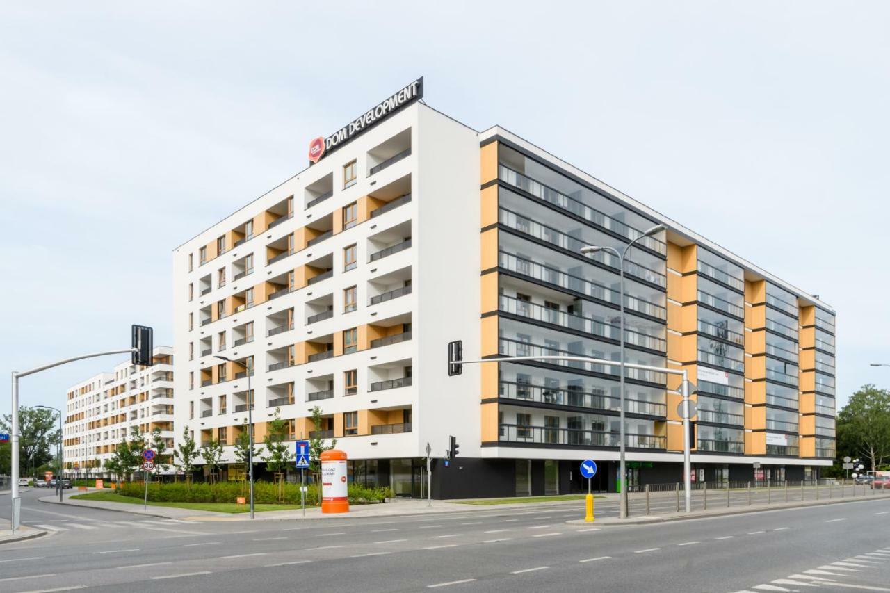 M&R Apartament Airport&Business Deluxe Cybernetyki 17 - Underground Garage - Free Wifi - Netflix - Air Conditioning - Self Check-In, Close By Chopin Airport Варшава Экстерьер фото