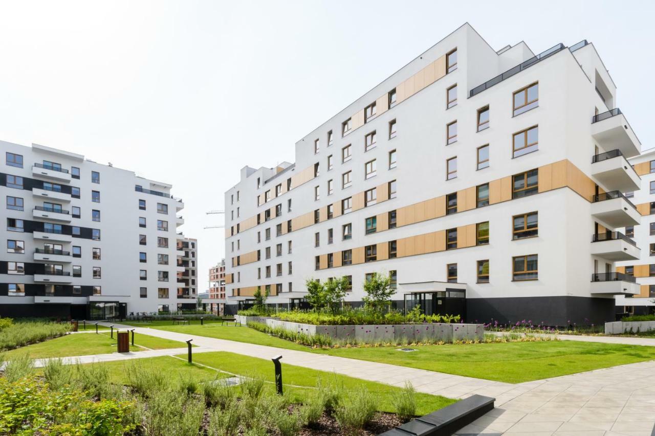 M&R Apartament Airport&Business Deluxe Cybernetyki 17 - Underground Garage - Free Wifi - Netflix - Air Conditioning - Self Check-In, Close By Chopin Airport Варшава Экстерьер фото